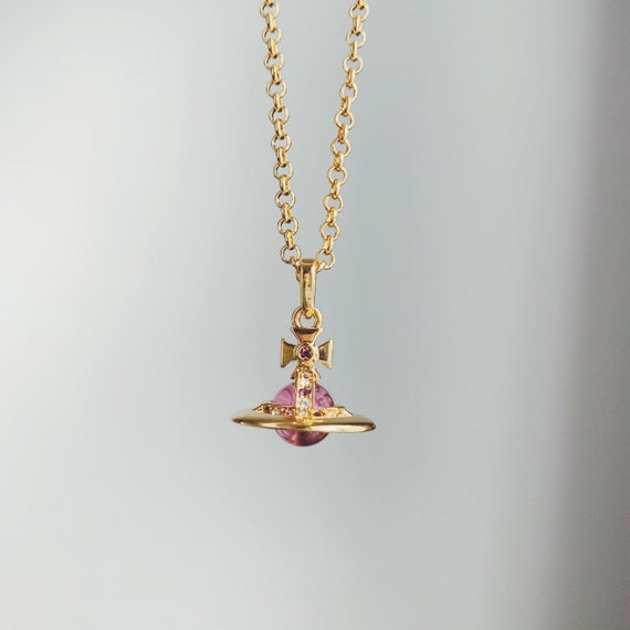 VIVIENNE WESTWOOD Saturn Orb Pendant | Vivienne Westwood Jewellery Gift  Sets | portal.gadgeneralproano.gob.ec