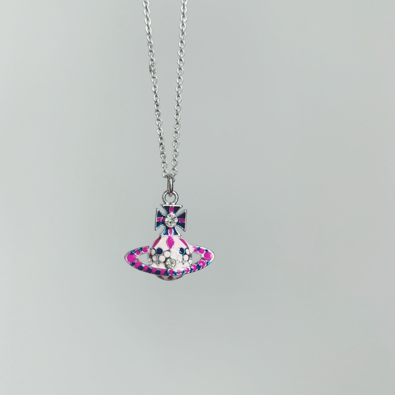 Vivienne Westwood Silber und lila weiß und blau Orb Anhänger Etsy