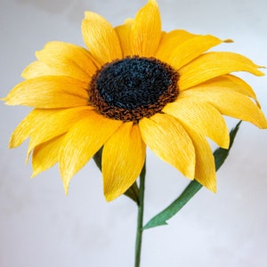 Girasole / fiore di carta crespa / fatto a mano / regalo floreale / decorazione per la casa