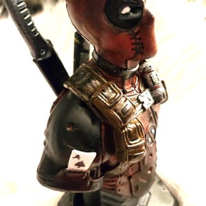 3D-print van Deadpool-buste met de hand beschilderd