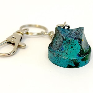 Graffiti spray cap keyring