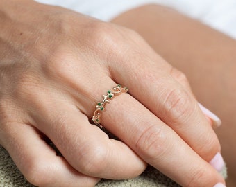 Nature Inspired Ring, 14K Rose Gold Emerald Ring, Vine Wedding Band, Swirl Wedding Band, Lab Grown Emerald Ring, May Birthstone