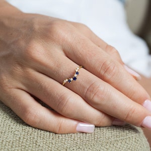 Sapphire and Diamond Chevron Wedding Band, 14K Gold Sapphire Ring, Sapphire Chevron Ring, Natural Lab Grown Sapphire Ring, Contour Ring
