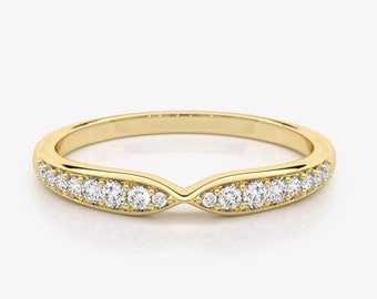 Delicate Diamond Ring, 14K Gold Wedding Band, Unique Wedding Band, Solid Gold Stacking Ring, Feminine Wedding Ring, Elegant Ring, Minimalist