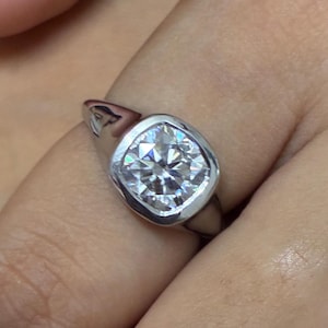 Bezel Set 3.00CT Solitaire Cushion Cut Moissanite Ring Anniversary Ring for Woman Promise Ring for Her Minimalist Modern Engagement Ring