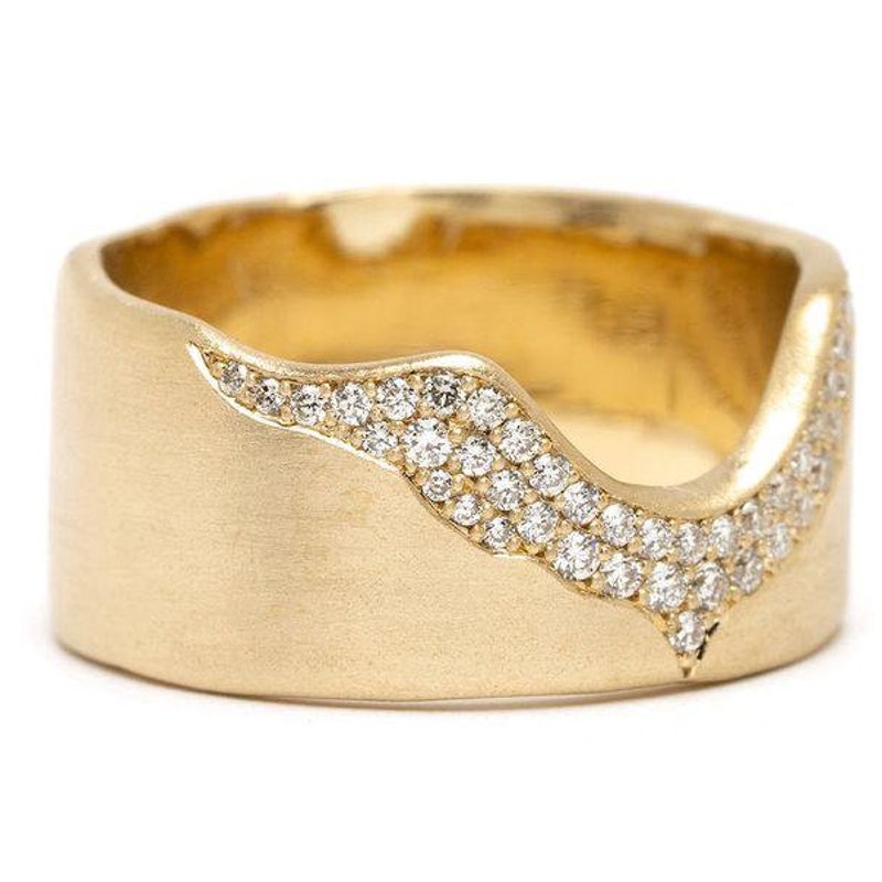 Interesting 14k Gold Wedding Band Womens Images