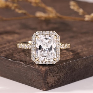 4.00CT Cushion Cut Moissanite Diamond Ring Cushion Diamond Halo Engagement Ring 14K White Gold Ring For Women Anniversary Ring Proposal Ring