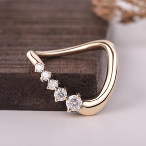 14K Solid Gold Curved Stacking Band Dainty Round Moissanite Wedding Band Chevron Curve Ring For Women Curve Contour Band Anniversary Gift
