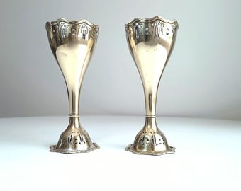 Jarrones Jugendstil de latón WMF firmados: decoración geométrica secesionista vienesa