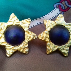 Vintage D&#39;ELFA Paris Earrings: Ultramarine Pate de Verre Cabochons, Etruscan Style