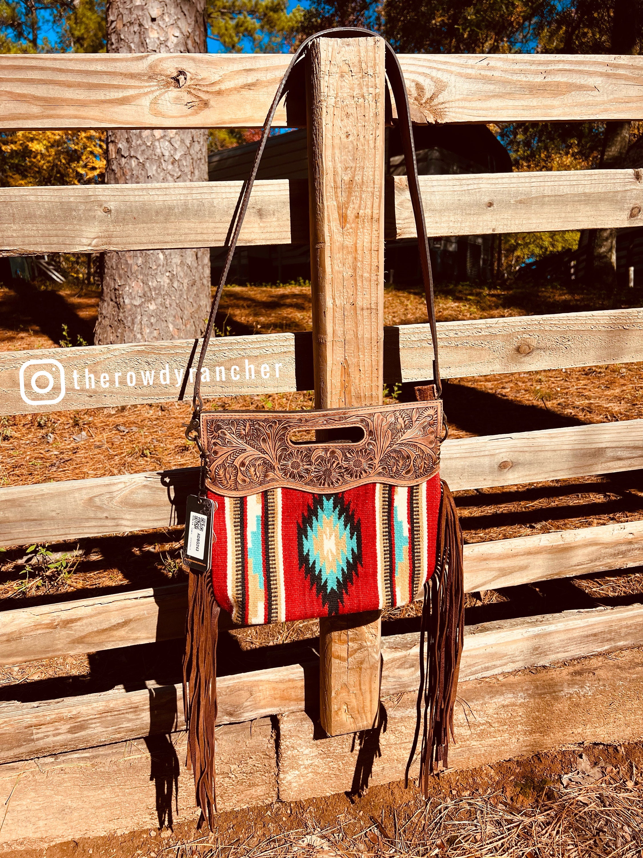  American Darling Cross Body Vintage Bag Large Leather Fringe  Crossbody Purse Western Handbags Quilted Saddle Blanket Cowhide Stylish  Handmade Shoulder Handbag Hand Carved Strap (adbgz306a) : Clothing, Shoes &  Jewelry