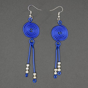 Earrings made of aluminum wire and metal beads