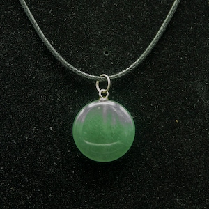Collar with gemstone pendant