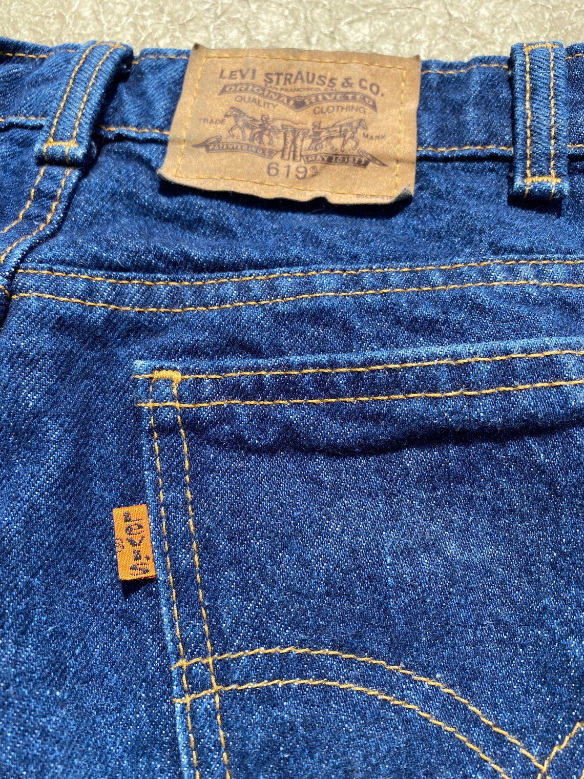 orange tab levis 550