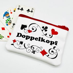 Spielkarten Etui Doppelkopf Kunstleder gestickt, Tasche Hülle, Geschenk Idee für Männer und Frauen, Hobby Karten, Kartenspieler Mitbringsel