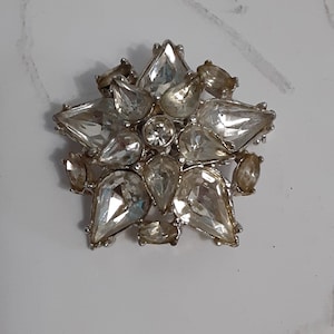Mic century rhinestone flower brooch