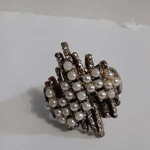 Vintage retro faux pearl adjustable statement ring