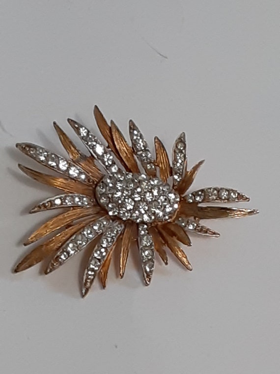 Mid Century Capri signed rhinestone flower brooch