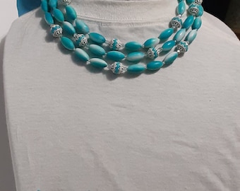 Mid century retro hong kong blue & white bead 3 strand necklace 14" and clip on earring set