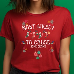 Passende Weihnachten Höchstwahrscheinlich T-Shirts | Benutzerdefinierte Familie Weihnachten T-Shirts | Passende Familien Pyjamas | Lustiges Weihnachts-Shirt | Personalisiert