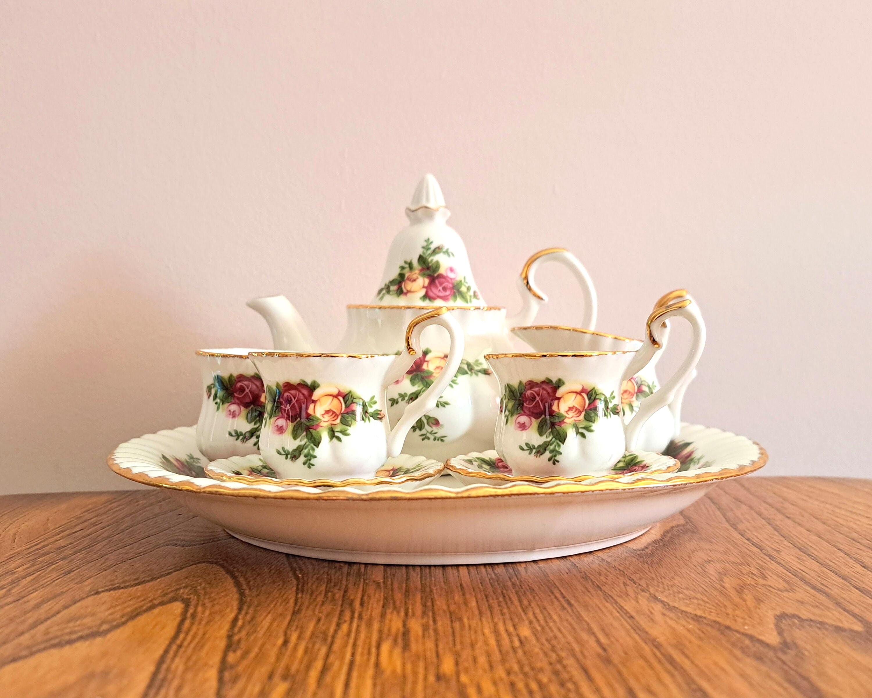 Old Country Roses Royal Albert 9-pc Porcelain Miniature Tea