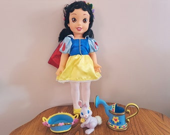 Vintage Disney Princess 15" Snow White Garden Party Doll