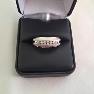 Bague vintage en or massif 10 carats avec diamants 7