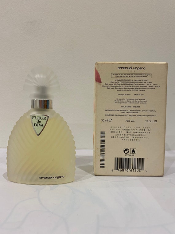 Fleur de Diva 1997 by Emanuel Ungaro 10 ml set with funnel Fleur de Diva 1997 by Emanuel Ungaro 10 ml set with funnel main image 3