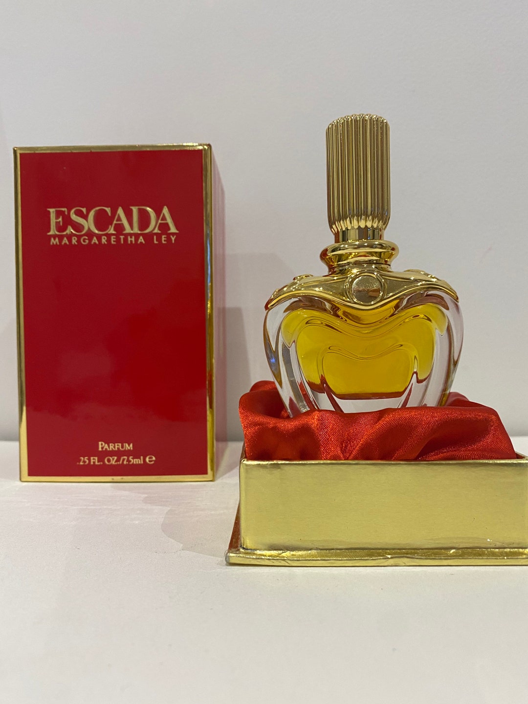 エスカーダ マルガレッタ レイ オードパルファム 25ml &ハートペンダント Escada Margaretha Ley 100ml 3.4oz Heart Shape Perfume Spray