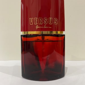 Versus Donna Versace edt 100 ml. Rare, vintage 1987. Box without.