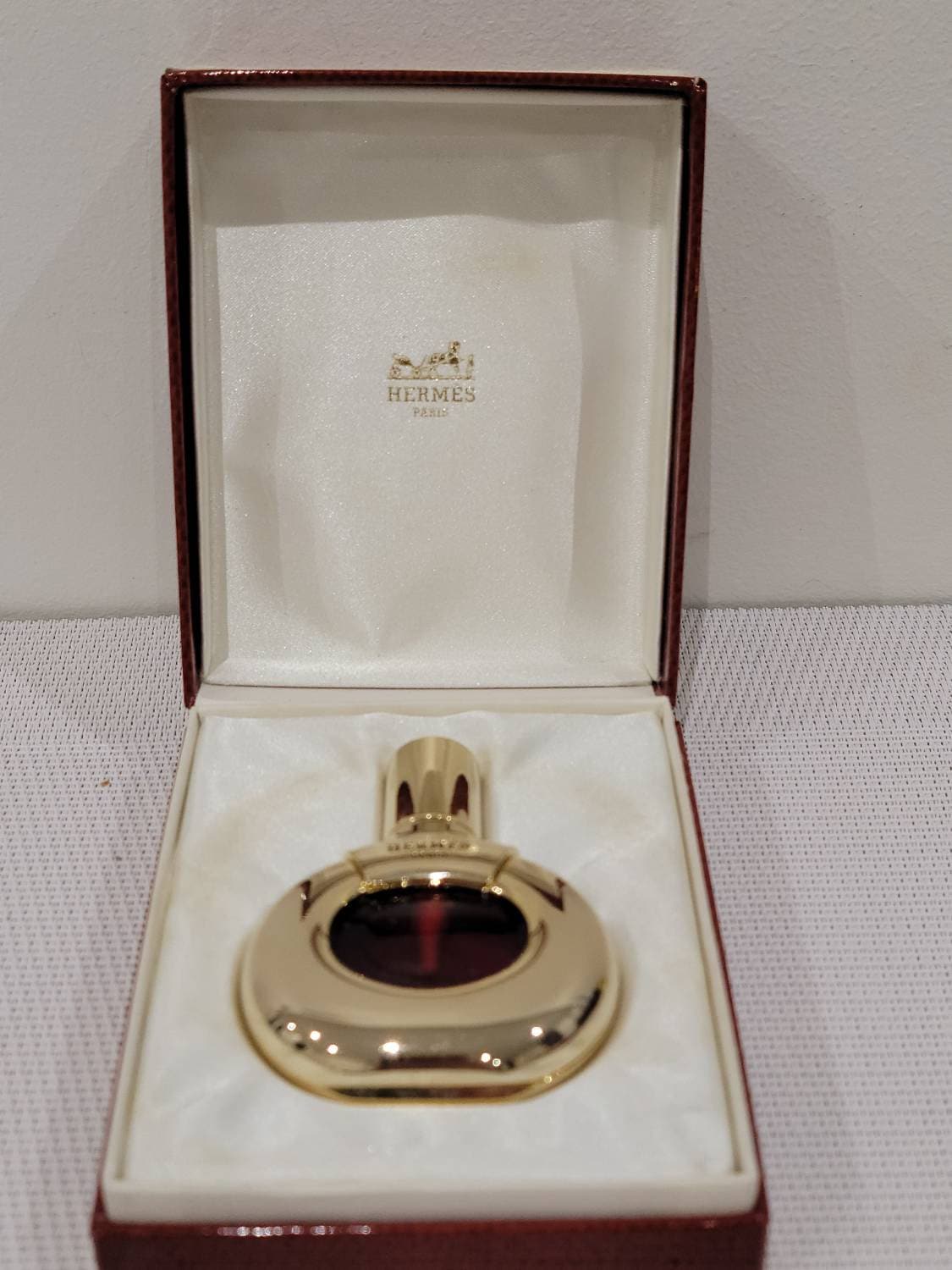 Parfum de Hermès pure parfum 7,5 ml gold case. Rare, vintage 1984. Sealed bottle