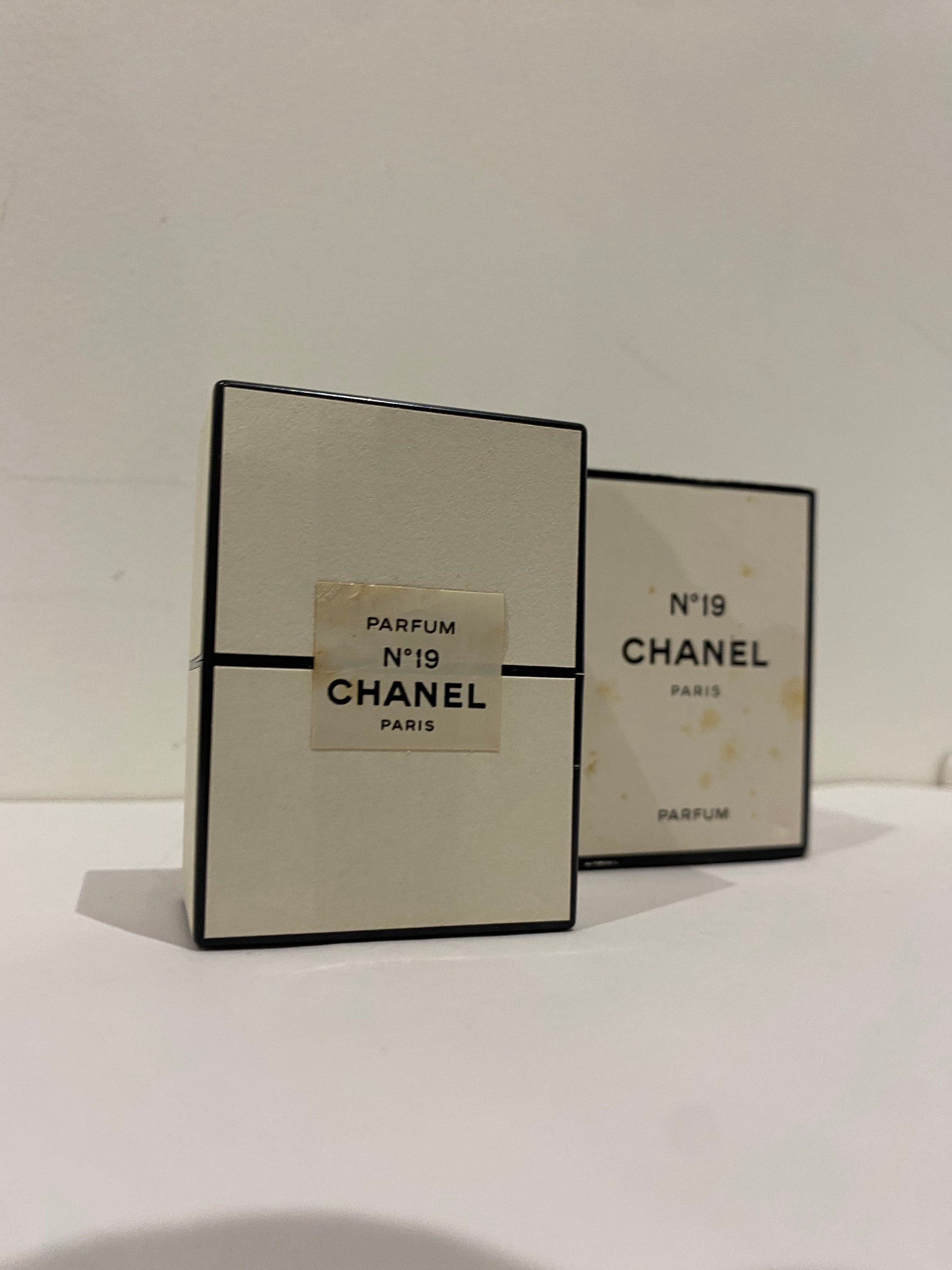 Chanel No 19 Pure Parfum 7 Ml. Vintage 1990. Sealed Bottle 