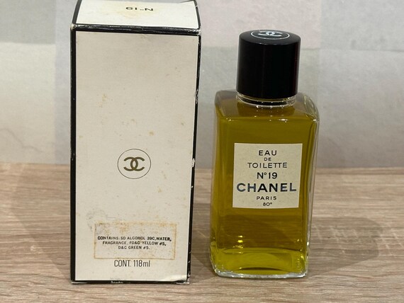 CHANEL Eau de Toilette N°19 118ml Vintage CHANEL No 19 eau de toilette 118 ml RARE WITH BOX JP