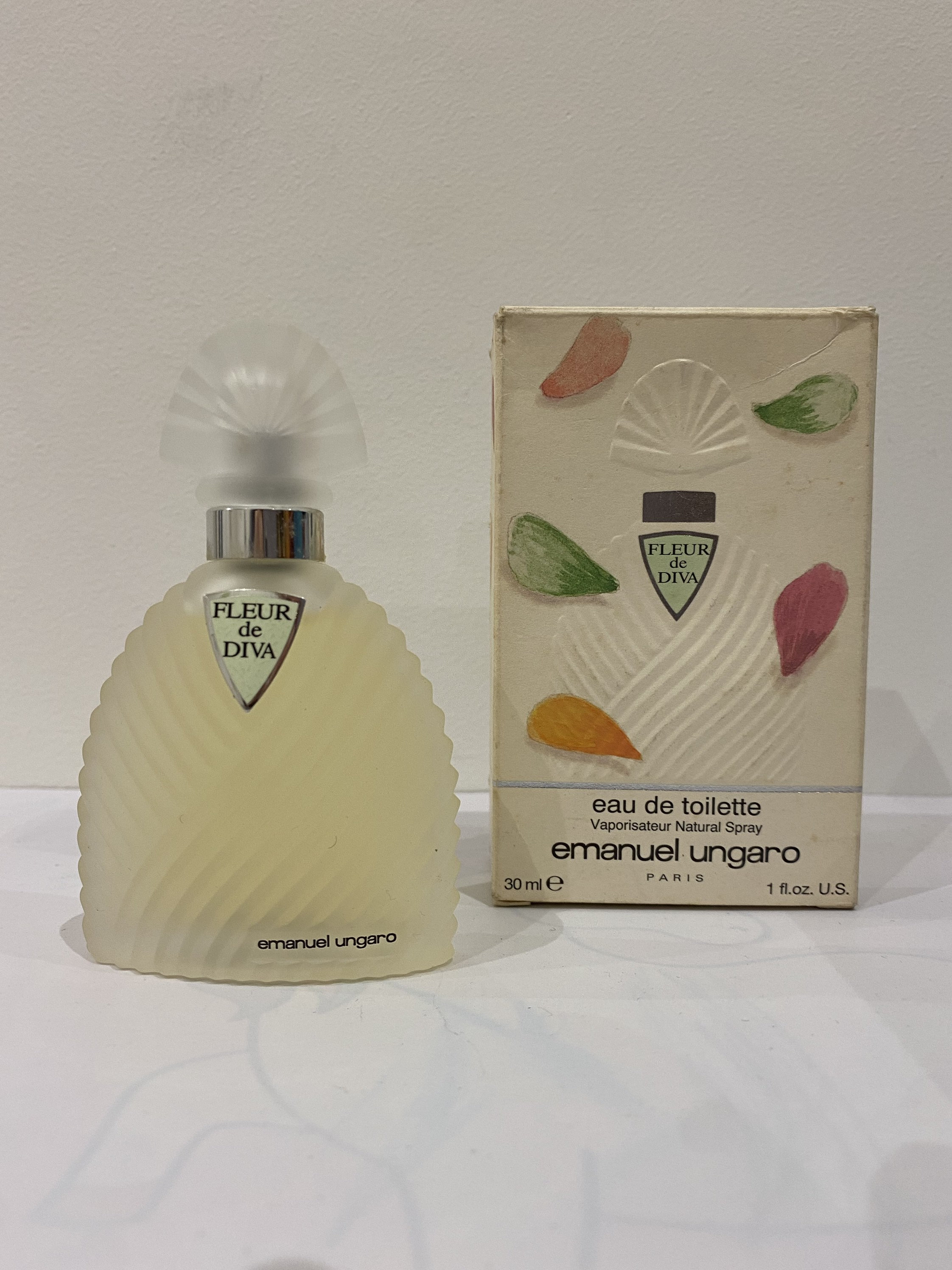 フルール ドゥ ディーバ エマニュエル ウンガロ EDT 30ml。希少