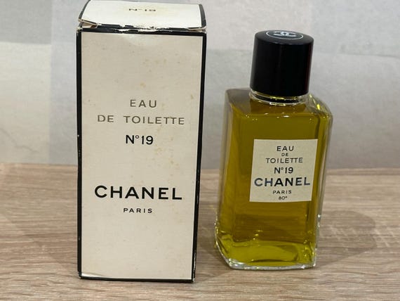 シャネル No.19 50ml vintage Chanel No 19 For Women 3.4 oz Eau de Toilette Pour Splash