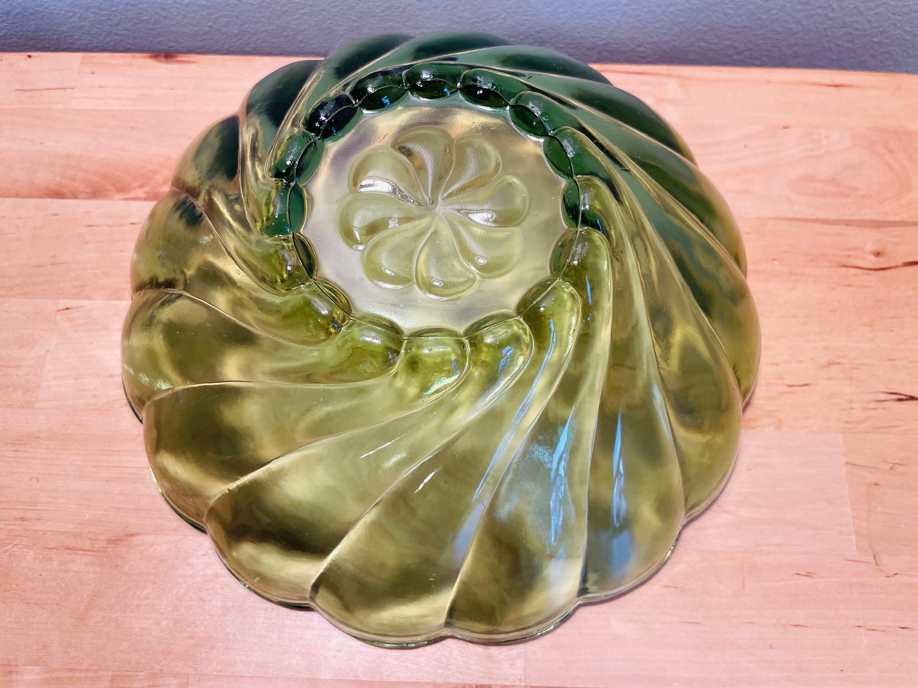 Vintage Hazel Atlas Glass Company Green Swirl Bowl - Etsy