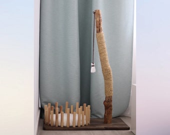 Torre de madera para gatos: poste rascador y cama de sisal