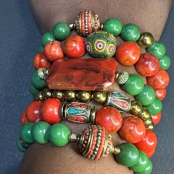 Red Green and Gold Beaded Bracelet