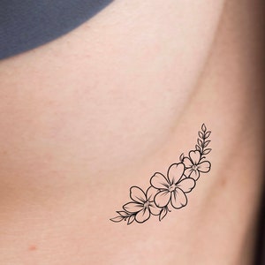 25 Elegant  Stylish Side Boob Tattoo Ideas For The Attractive Women   Tattoo Twist