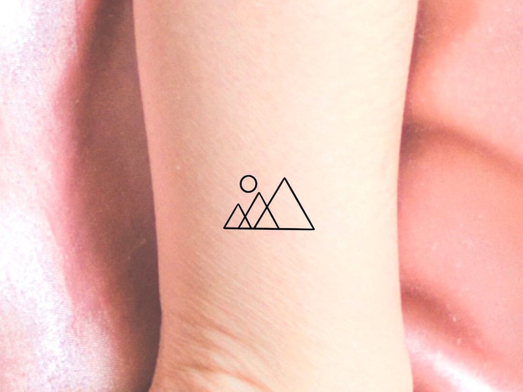 Triangle tattoo by Aga Kura Tattoo | Post 29500