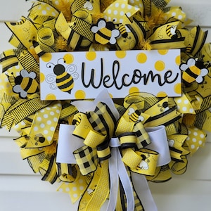Bee Welcome Wreath: Yellow Polka Dot Summer Door Decor