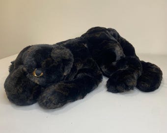 Peluche grande de leopardo jaguar pantera negro con manchas, de Manhattan Toy Co., año 2003.