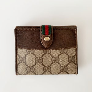 Gucci Fake Logo Lanyard Card Case Leather Wallet - Black Wallets,  Accessories - GUC753413