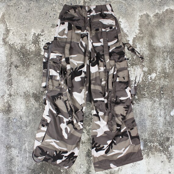 studs camouflage parachute pants Y2K 平成 studs camouflage parachute pants Y2K 平成