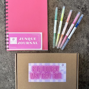 JUNQUE JOURNAL 8 x 5 inch - Art journaling, scrapbooking, junkplanner, creatieve levensplanning, spiraaldagboek, kawaii mysterie briefpapier BagA5