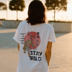 Vintage Tiger Shirt Damen Tiger Shirt Oversize Grafik T-Shirt Boho Grafik Tiger T-Shirt Süßes Tiger Shirt Indie Shirts Ästhetik Bleib Wild Shirt