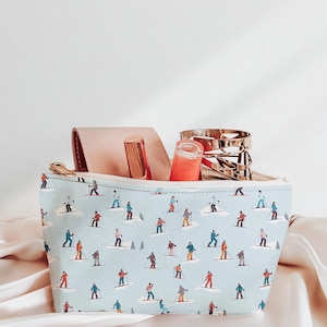Ski Make Up Bag Ski Toiletry Bag Women Ski Dopp Kit Winter Makeup Organizer Ski Bachelorette Favors Ski Themed Gifts Apres Ski Party Favors