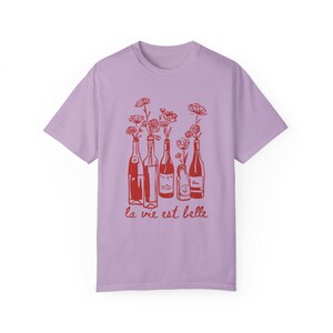 Chemise La Vie Est Belle T-shirt Paris tendance Chemise marché aux fleurs Chemise Paris Joie De Vivre Chemise mot français Chemise vase à fleurs Top propre fille image 6