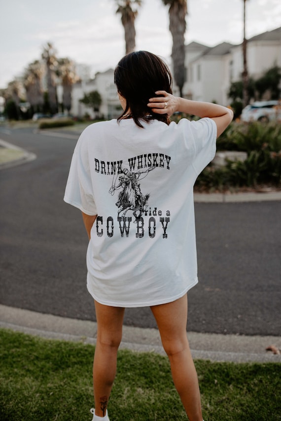 Western Rodeo Shirts Women Cowboy Vintage Graphic Tees Short Sleeve Plus  Size Cowgirl Outfits for Women at  Women's Clothing store