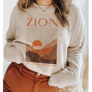 Zion National Park Sweatshirt Zion Sweatshirt Mountain Sweatshirt Retro National Park Shirt Oversized Crewneck Fall Crewnecks Desert